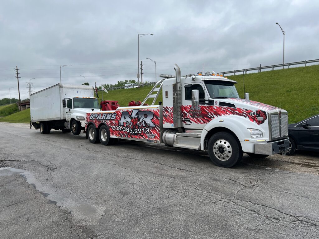 medium duty towing service, alsip, chicago, il, ar sparks heavy towing inc